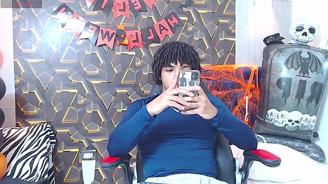 Snapshot of black_king_241 chatting on 24, 10, 2025 black king 241 online show from 24, 10, 2025