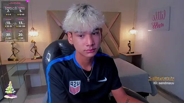 OliverTwinky online show from 15, 11, 2025