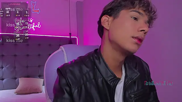 OliverTwinky online show from 2, 2, 2026