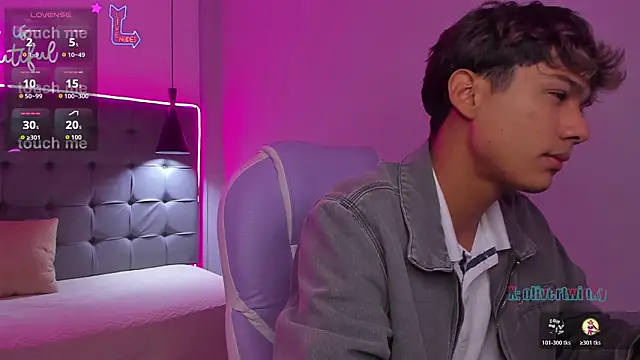 OliverTwinky online show from 3, 2, 2026