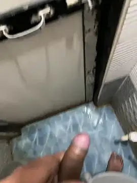 Snapshot of Hunkk28 chatting on 22, 10, 2025 Hunkk28 online show from 22, 10, 2025