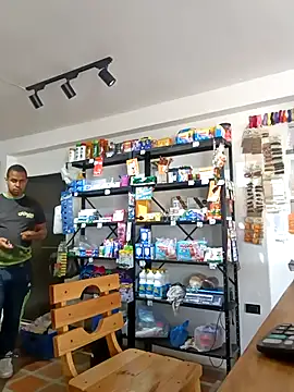 Snapshot of elnegro707070 chatting on 12, 10, 2025 elnegro707070 online show from 12, 10, 2025