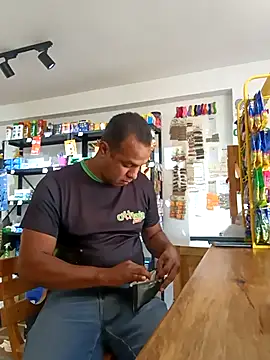 Snapshot of elnegro707070 chatting on 17, 10, 2025 elnegro707070 online show from 17, 10, 2025