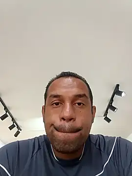 Snapshot of elnegro707070 chatting on 23, 10, 2025 elnegro707070 online show from 23, 10, 2025