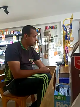 Snapshot of elnegro707070 chatting on 27, 10, 2025 elnegro707070 online show from 27, 10, 2025