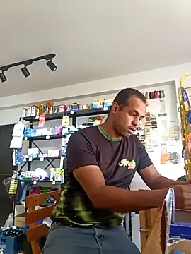 Snapshot of elnegro707070 chatting on 30, 10, 2025 elnegro707070 online show from 30, 10, 2025