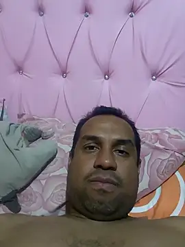 Snapshot of elnegro707070 chatting on 4, 11, 2025 elnegro707070 online show from 4, 11, 2025