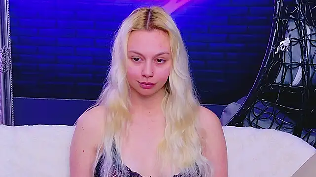 AlessiaCroft online show from 13, 5, 2026