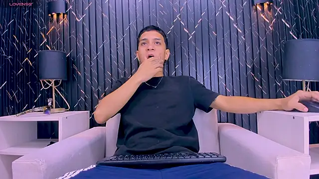 Snapshot of Matt_Ruso chatting on 30, 9, 2025 Matt Ruso online show from 30, 9, 2025