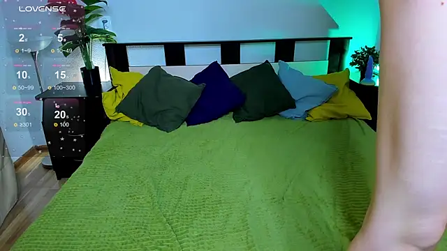 Snapshot of just_suka chatting on 28, 9, 2025 just suka online show from 28, 9, 2025