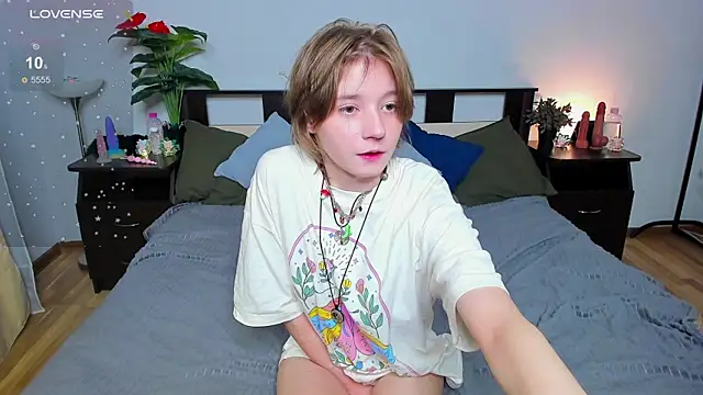 Snapshot of just_suka chatting on 23, 10, 2025 just suka online show from 23, 10, 2025