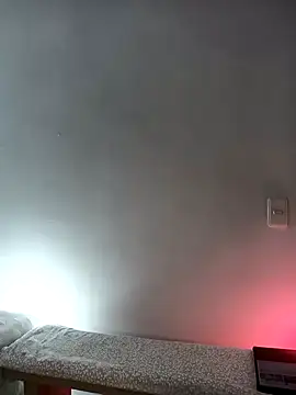 Alicia Montess online show from 17, 9, 2025