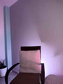 Alicia Montess online show from 19, 10, 2025