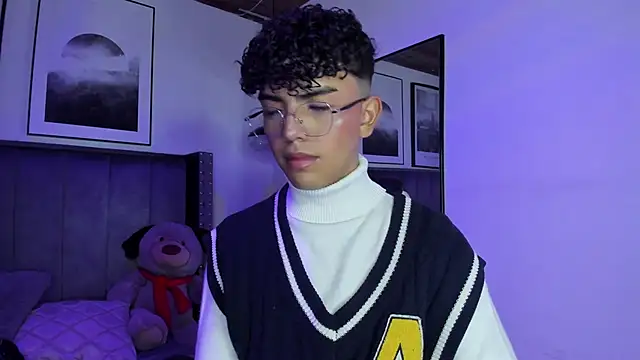 Snapshot of Niick_Twink chatting on 26, 9, 2025 Niick Twink online show from 26, 9, 2025