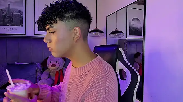 Snapshot of Niick_Twink chatting on 13, 10, 2025 Niick Twink online show from 13, 10, 2025