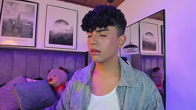 Snapshot of Niick_Twink chatting on 18, 10, 2025 Niick Twink online show from 18, 10, 2025