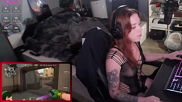 Horny Makima online show from 3, 10, 2025