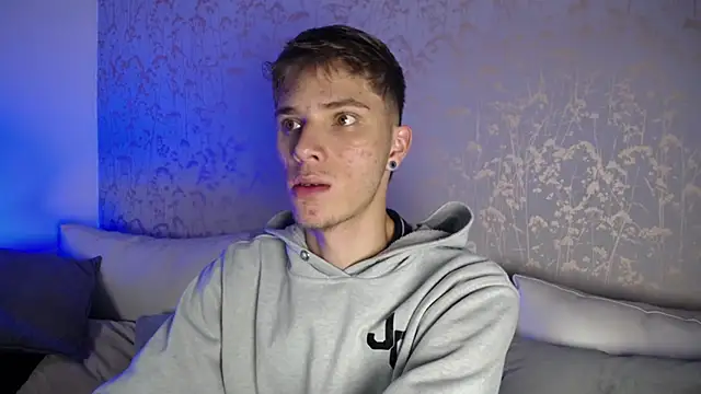 Snapshot of Robbin_Blaze chatting on 14, 1, 2026 Robbin Blaze online show from 14, 1, 2026