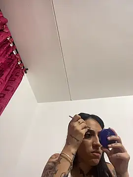 Snapshot of SamanthaAdele chatting on 29, 10, 2025 SamanthaAdele online show from 29, 10, 2025