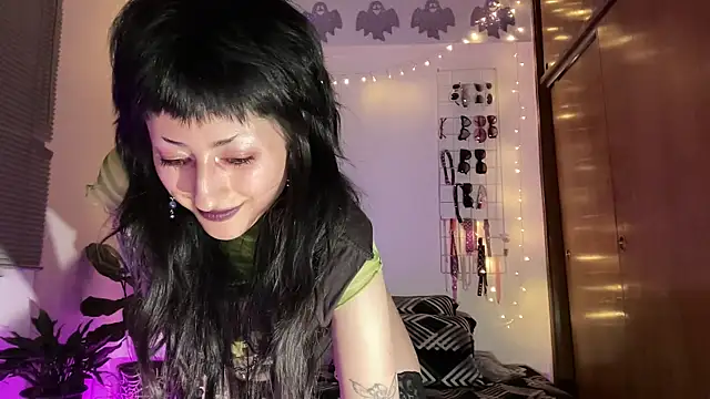 ELENA UMBRA online show from 28, 3, 2026