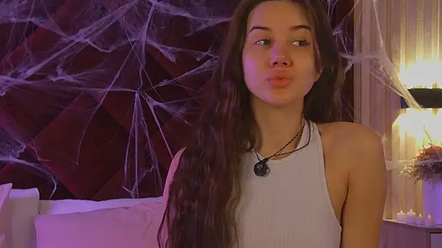 Snapshot of StacyHarland chatting on 27, 10, 2025 StacyHarland online show from 27, 10, 2025