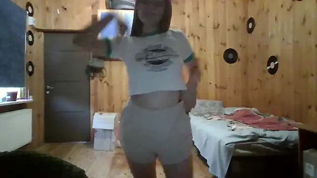 Snapshot of Little_shygirl chatting on 9, 9, 2025 Little shygirl online show from 9, 9, 2025