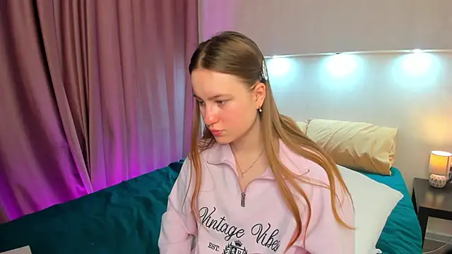 Snapshot of Candy_Cansew chatting on 9, 9, 2025 Candy Cansew online show from 9, 9, 2025