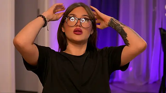 AryaDeluna online show from 6, 11, 2025