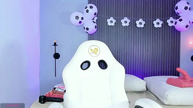 ciara blake online show from 24, 6, 2026