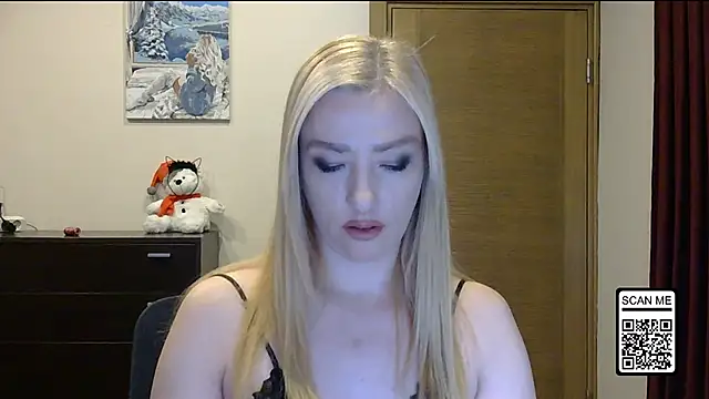 Wild Silk Desire online show from 29, 11, 2025