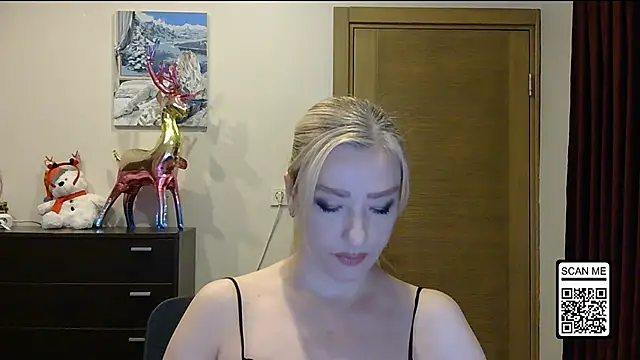 Wild Silk Desire online show from 22, 12, 2025