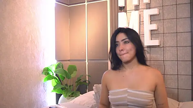 Susan wall online show from 16, 4, 2026