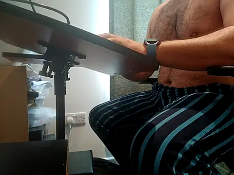 CloudyMuscleBeefy online show from 9, 10, 2025