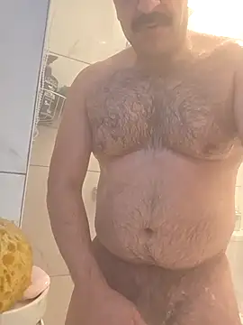 Snapshot of CloudyMuscleBeefy chatting on 1, 3, 2026 CloudyMuscleBeefy online show from 1, 3, 2026