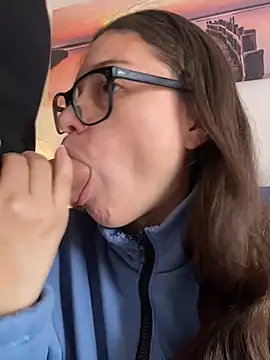 kate rabittsex online show from 2, 3, 2025