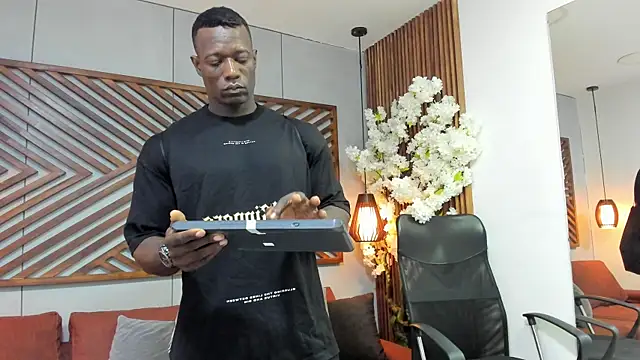 MarcusBlack  online show from 8, 11, 2025