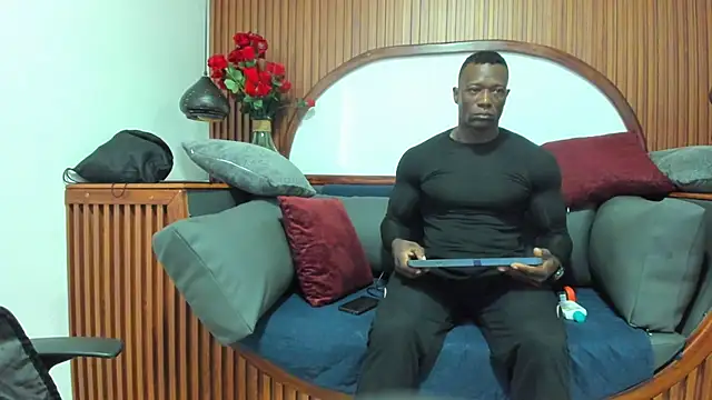 MarcusBlack  online show from 21, 11, 2025