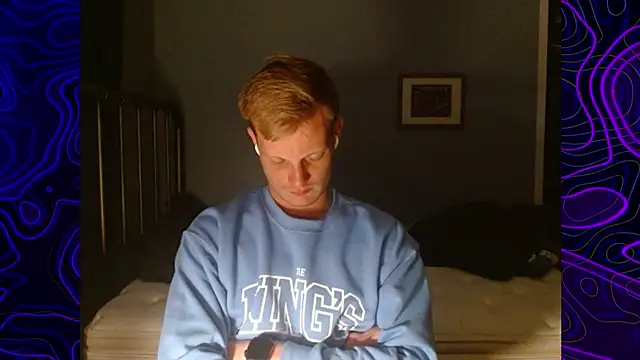Snapshot of lustylyndon chatting on 19, 10, 2025 lustylyndon online show from 19, 10, 2025