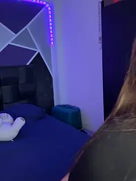 jazminslut online show from 9, 5, 2026