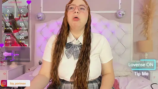 Snapshot of lizy_portman chatting on 13, 12, 2025 lizy portman online show from 13, 12, 2025