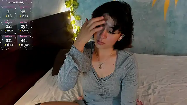 Snapshot of Tifany-fox chatting on 9, 6, 2026 Tifany-fox online show from 9, 6, 2026