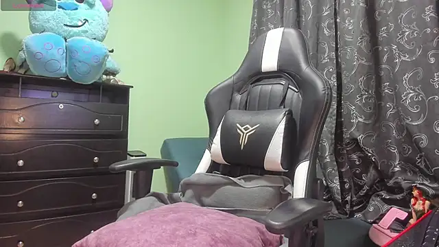 Snapshot of allison_starss_ chatting on 18, 1, 2026 allison starss online show from 18, 1, 2026