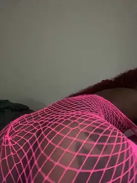 lovergirll555 online show from 4, 12, 2025