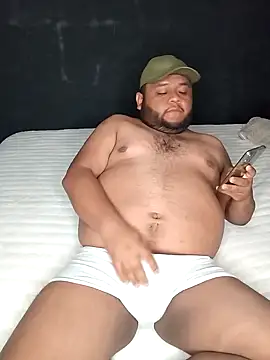 Osogaypardo online show from 25, 9, 2025