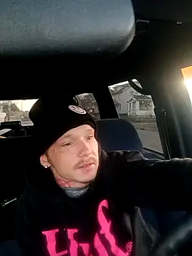 Snapshot of mastertrap chatting on 21, 12, 2025 mastertrap online show from 21, 12, 2025