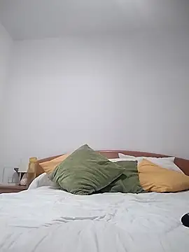 agustinalatina online show from 13, 10, 2025