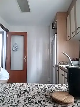 agustinalatina online show from 15, 4, 2026