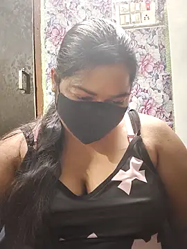 Liyaa 24 online show from 11, 3, 2026