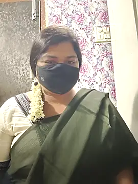Liyaa 24 online show from 11, 5, 2026