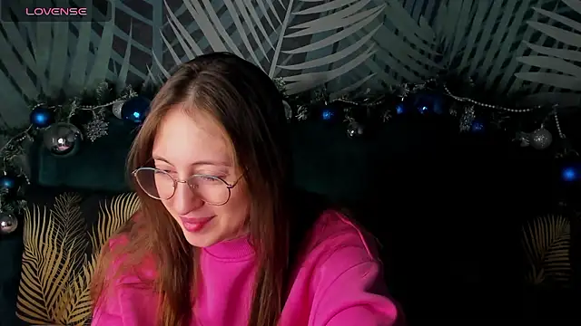 Snapshot of ChristyCrayme chatting on 10, 1, 2026 ChristyCrayme online show from 10, 1, 2026